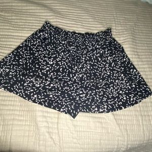 New w/o tags shein plus all over print wide leg shorts